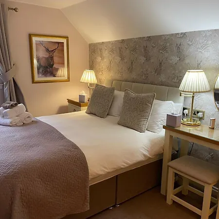 Castlecroft Bed And Breakfast-3